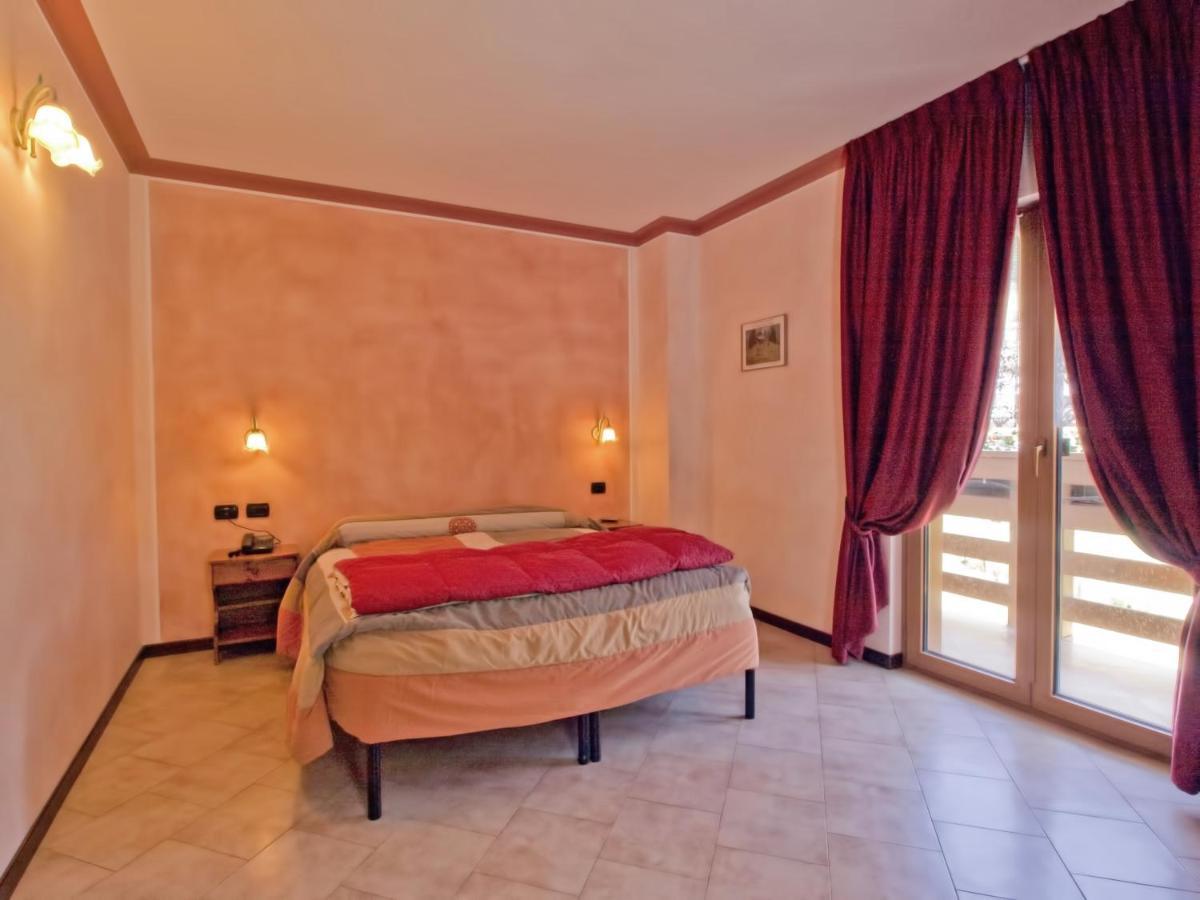 Albergo Castello Valfurva Exterior photo