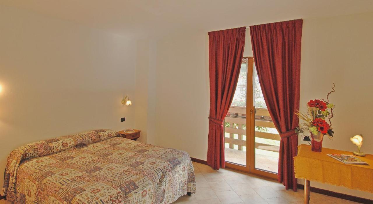 Albergo Castello Valfurva Exterior photo