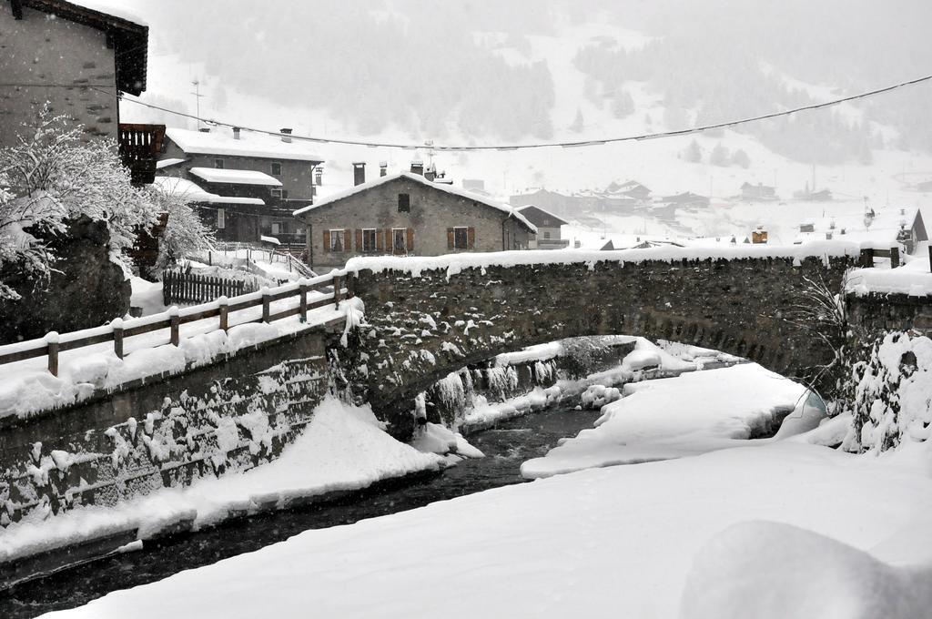 Albergo Castello Valfurva Exterior photo